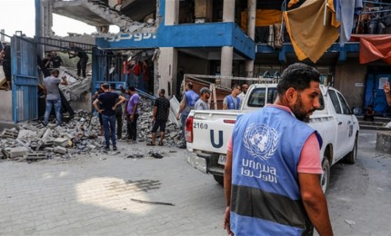 "العودة" يطالب بتمكين "أونروا" من استئناف عملها بغزة